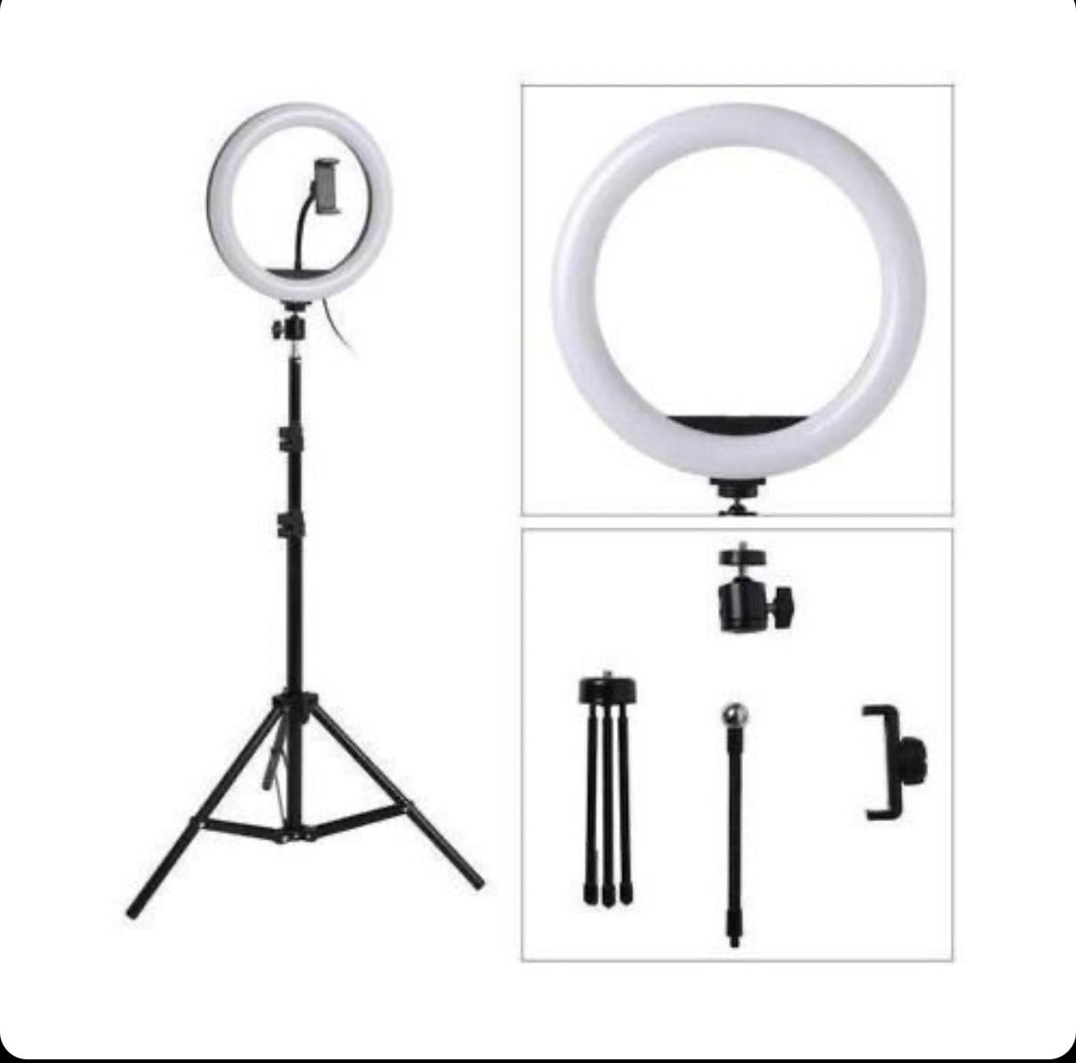 Ring Light LED réglable, parfaite pour vos séances photo et vidéos ! 18 POUCES